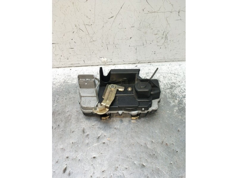 Recambio de motor cierre centralizado trasero derecho para citroën xsara picasso referencia OEM IAM  5P 