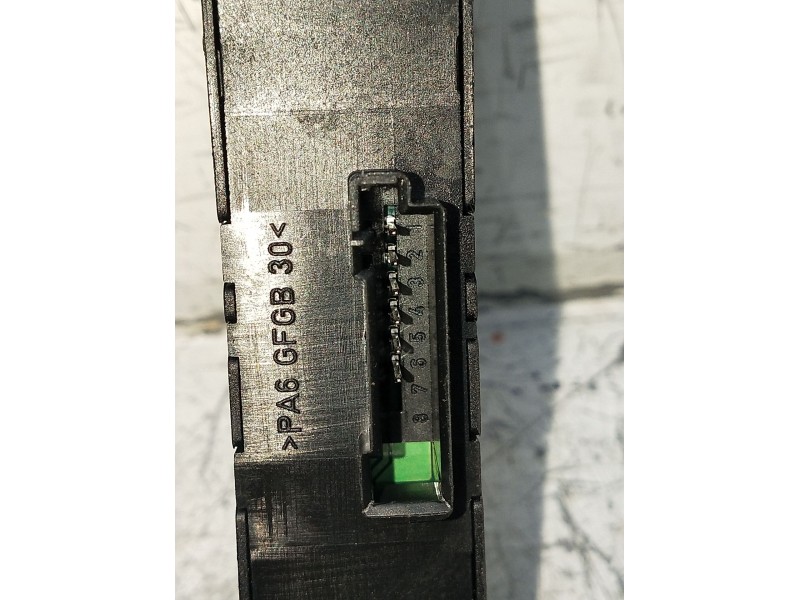 Recambio de mando elevalunas delantero izquierdo para bmw 3 (e46) 330 xd referencia OEM IAM   4P