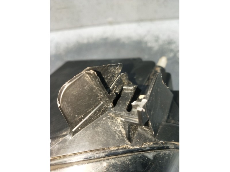 Recambio de faro derecho para citroën c3 referencia OEM IAM 9836161580 L90203168 VER FOTOS