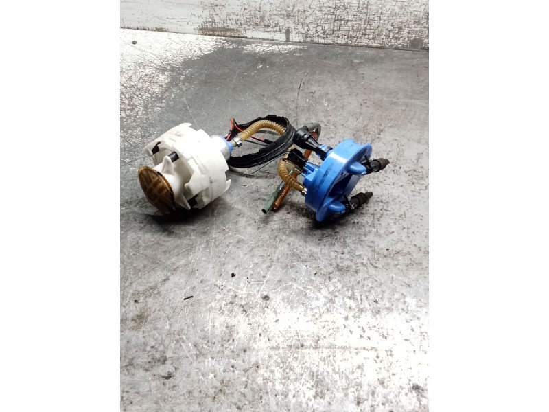 Recambio de bomba combustible para audi a4 b5 avant (8d5) s4 quattro referencia OEM IAM 228228001009  