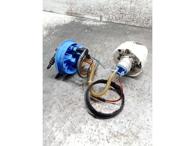 Recambio de bomba combustible para audi a4 b5 avant (8d5) s4 quattro referencia OEM IAM 228228001009  