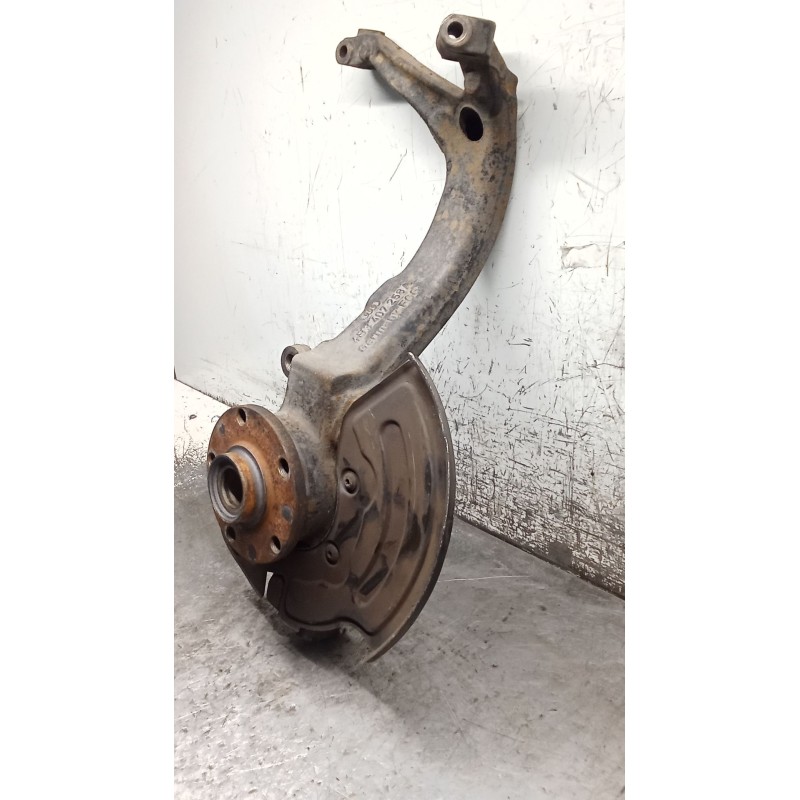 Recambio de mangueta delantera derecha para audi a4 b5 avant (8d5) s4 quattro referencia OEM IAM 4B3407258A  