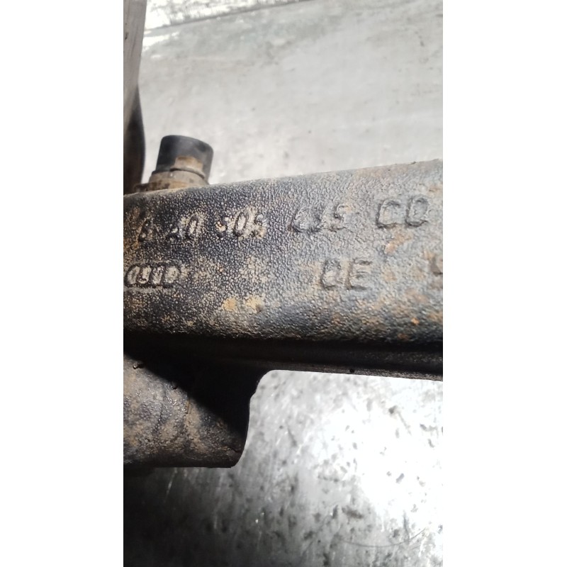Recambio de mangueta trasera izquierda para audi a4 b5 avant (8d5) s4 quattro referencia OEM IAM 8A0505435CD  