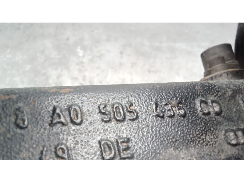 Recambio de mangueta trasera derecha para audi a4 b5 avant (8d5) s4 quattro referencia OEM IAM 8A0505436CD  