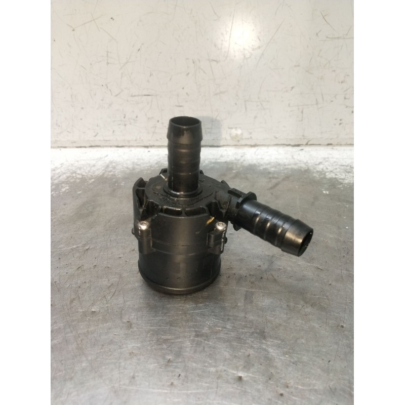 Recambio de bomba agua para ford mondeo v sedán (cd) 2.0 hybrid referencia OEM IAM DS788C419AC  