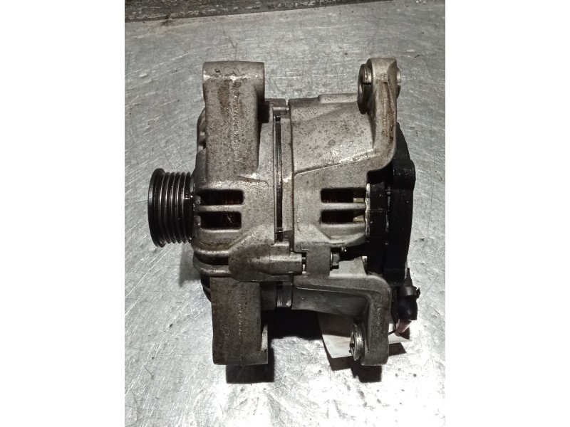 Recambio de alternador para opel zafira a club referencia OEM IAM 0124415005  