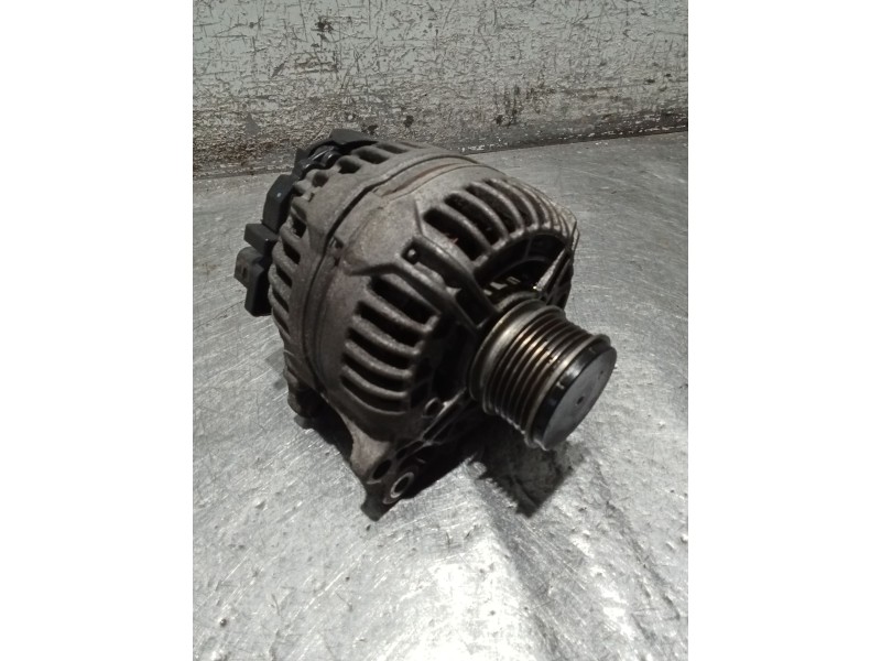 Recambio de alternador para volkswagen golf v (1k1) 1.9 tdi referencia OEM IAM 06F903023F 0124525091 140A