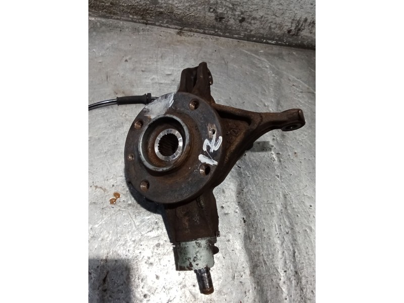 Recambio de mangueta delantera izquierda para peugeot 307 berlina (s2) xr referencia OEM IAM   