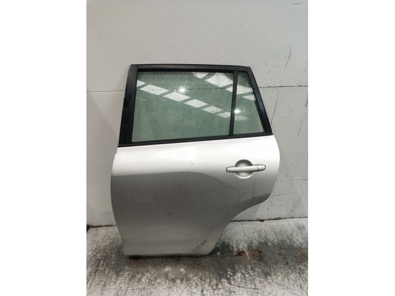 Recambio de puerta trasera izquierda para toyota rav 4 iii (_a3_) 2.2 d 4wd (ala30_) referencia OEM IAM  5P 