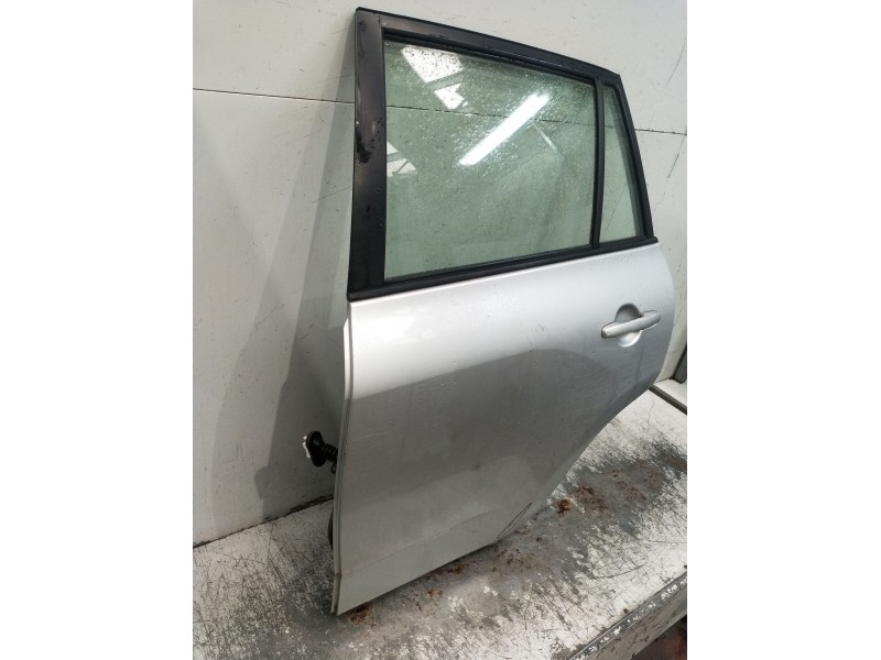 Recambio de puerta trasera izquierda para toyota rav 4 iii (_a3_) 2.2 d 4wd (ala30_) referencia OEM IAM  5P 