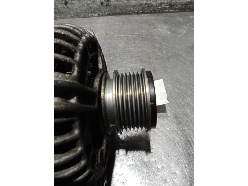 Recambio de alternador para audi a4 berlina (8e) 2.0 tdi 16v (103kw) referencia OEM IAM   