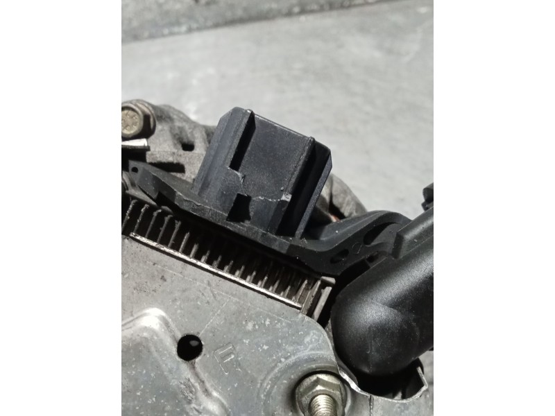 Recambio de alternador para ford fusion (cbk) steel referencia OEM IAM 3S6TAA  