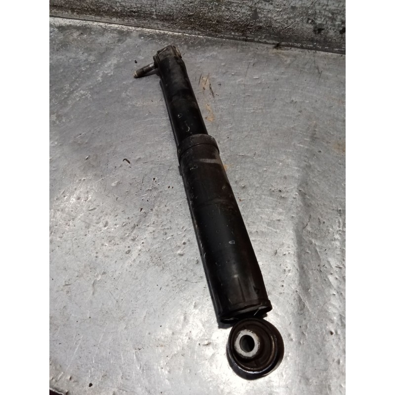 Recambio de amortiguador trasero izquierdo para nissan qashqai ii (j11, j11_) 1.2 dig-t referencia OEM IAM 562104EA2C  