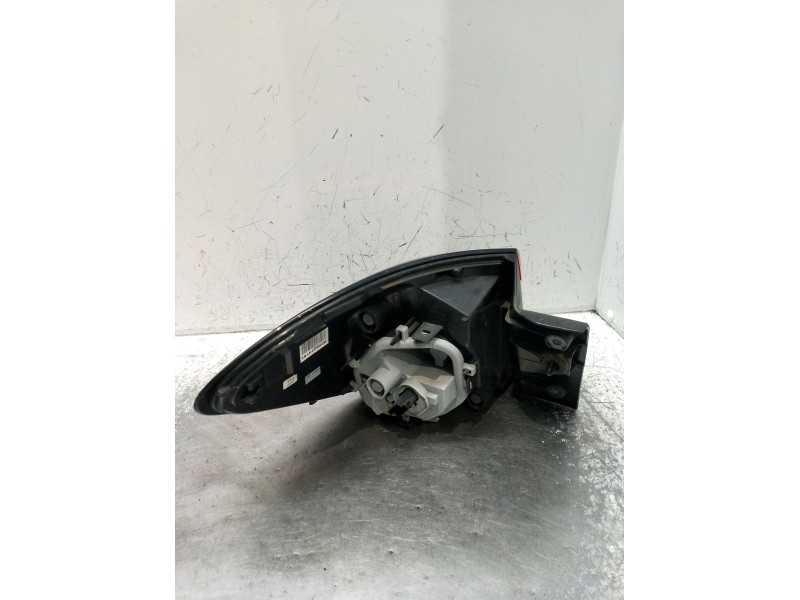 Recambio de piloto trasero derecho para renault captur dynamique referencia OEM IAM 0286314166  