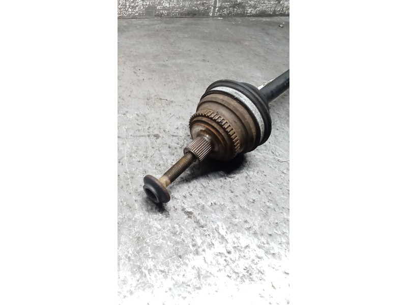 Recambio de transmision trasera derecha para audi a4 b5 avant (8d5) s4 quattro referencia OEM IAM 8D0501203  