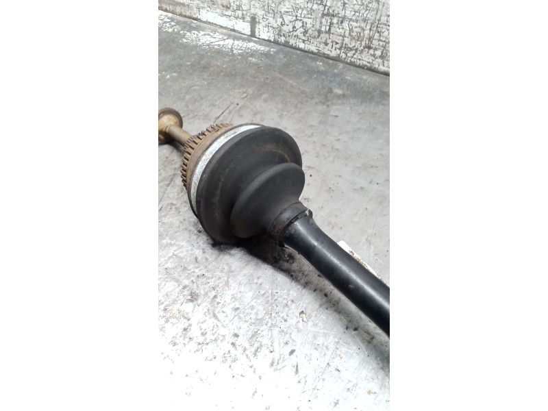 Recambio de transmision trasera derecha para audi a4 b5 avant (8d5) s4 quattro referencia OEM IAM 8D0501203  