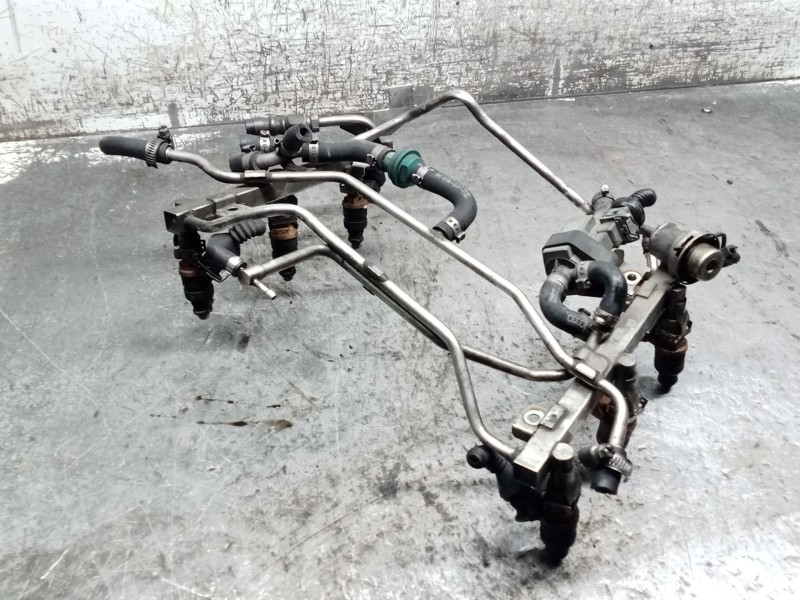 Recambio de rampa inyectora para audi a4 b5 avant (8d5) s4 quattro referencia OEM IAM   