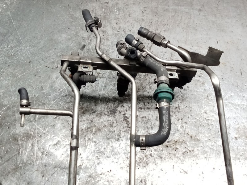 Recambio de rampa inyectora para audi a4 b5 avant (8d5) s4 quattro referencia OEM IAM   