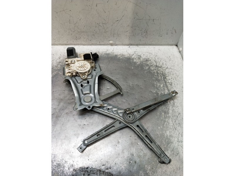 Recambio de elevalunas delantero izquierdo para opel vectra c berlina 3.0 v6 cdti cat (z 30 dt / ldh) referencia OEM IAM 1137328