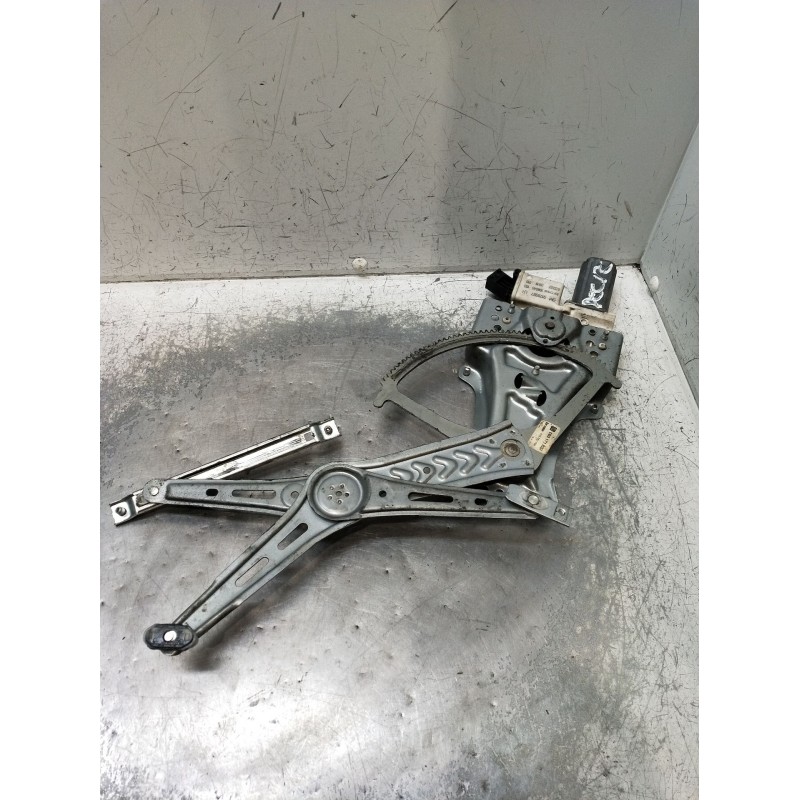 Recambio de elevalunas delantero izquierdo para opel vectra c berlina 3.0 v6 cdti cat (z 30 dt / ldh) referencia OEM IAM 1137328