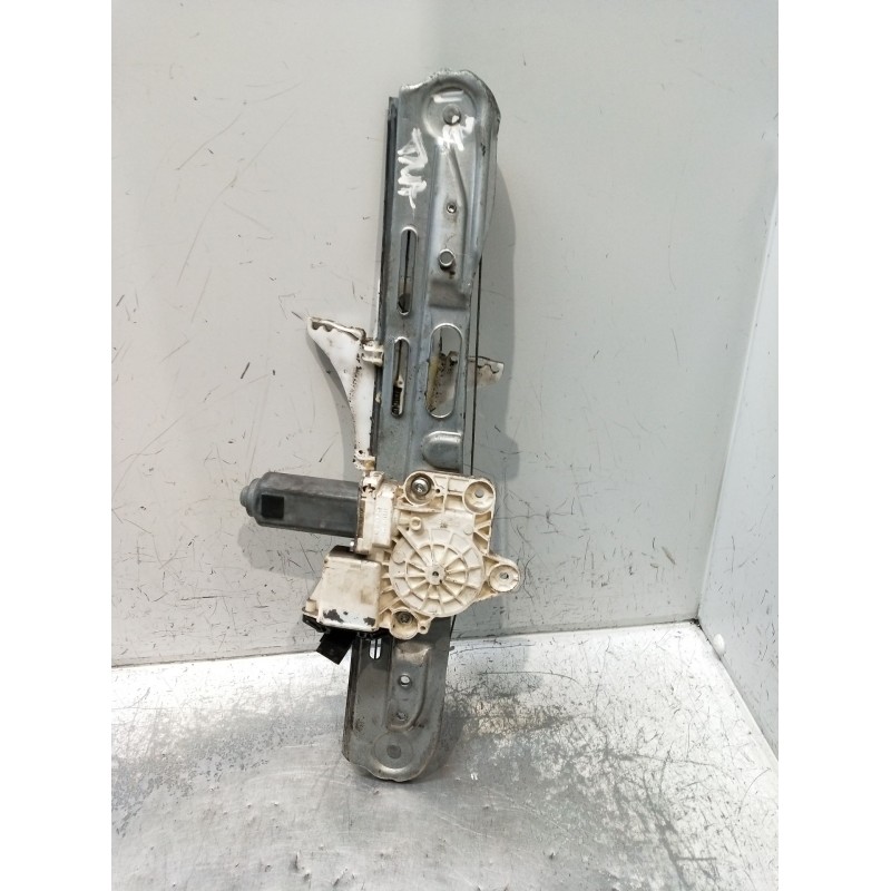 Recambio de elevalunas trasero izquierdo para opel vectra c berlina 3.0 v6 cdti cat (z 30 dt / ldh) referencia OEM IAM 113732806