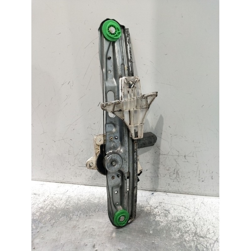 Recambio de elevalunas trasero izquierdo para opel vectra c berlina 3.0 v6 cdti cat (z 30 dt / ldh) referencia OEM IAM 113732806