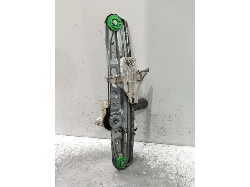 Recambio de elevalunas trasero izquierdo para opel vectra c berlina 3.0 v6 cdti cat (z 30 dt / ldh) referencia OEM IAM 113732806