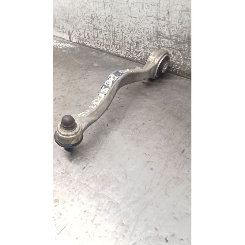 Recambio de brazo suspension superior delantero izquierdo para audi a4 b5 avant (8d5) s4 quattro referencia OEM IAM   
