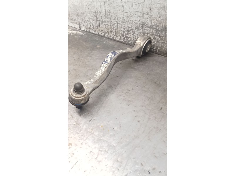 Recambio de brazo suspension superior delantero izquierdo para audi a4 b5 avant (8d5) s4 quattro referencia OEM IAM   