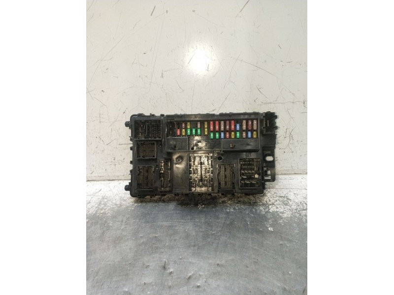 Recambio de caja reles / fusibles para ford mondeo v sedán (cd) 2.0 hybrid referencia OEM IAM JU5T15604 A2C763534100000 
