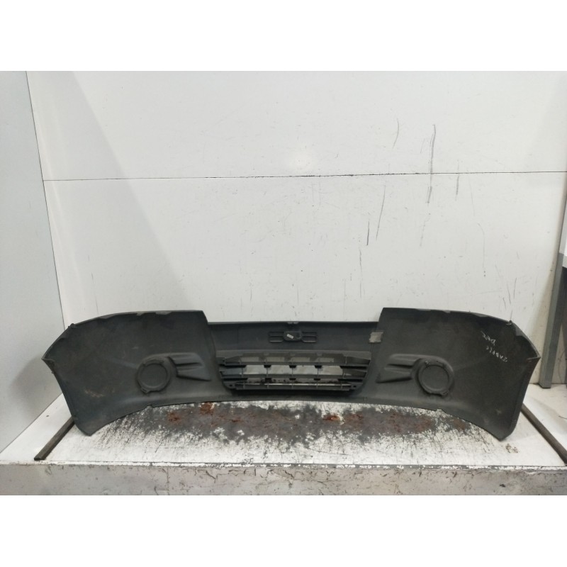 Recambio de paragolpes delantero para renault trafic ii autobús (jl) 2.5 dci 115 referencia OEM IAM  VER FOTOS 