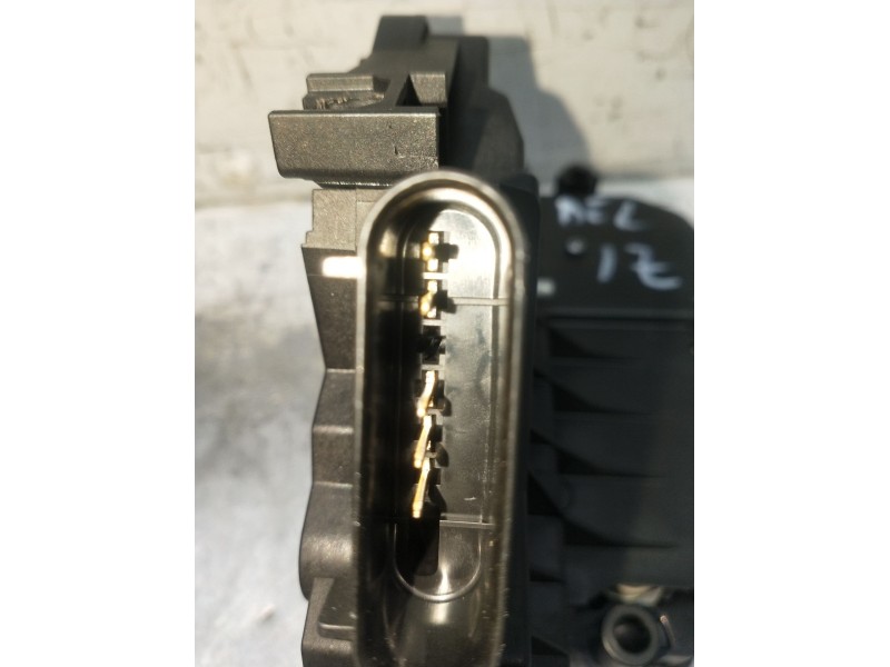 Recambio de motor cierre centralizado delantero izquierdo para ford mondeo v sedán (cd) 2.0 hybrid referencia OEM IAM BM5AA21811