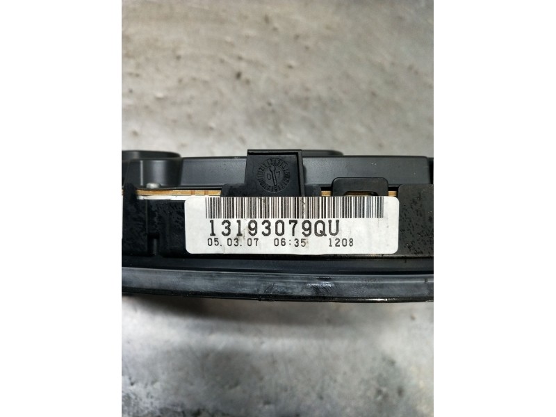 Recambio de cuadro instrumentos para opel vectra c berlina 3.0 v6 cdti cat (z 30 dt / ldh) referencia OEM IAM 13193079QU  