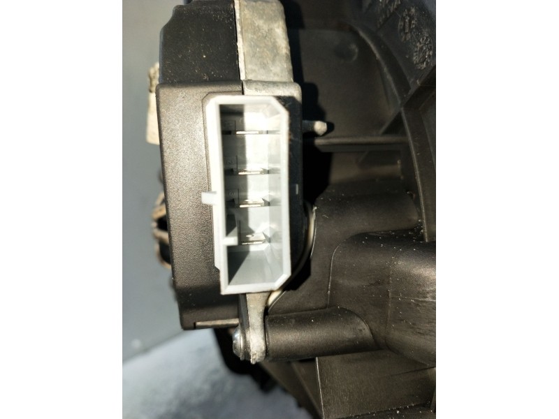 Recambio de motor calefaccion para opel vectra c berlina 3.0 v6 cdti cat (z 30 dt / ldh) referencia OEM IAM 985852T  