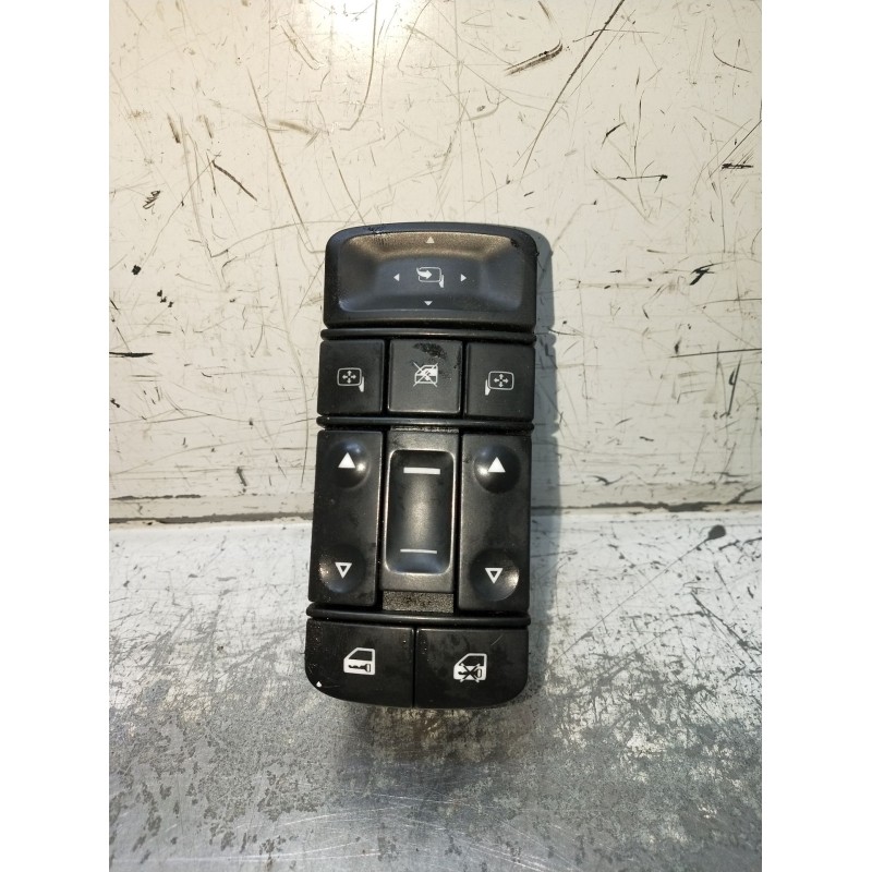 Recambio de mando elevalunas delantero izquierdo para opel vectra c berlina 3.0 v6 cdti cat (z 30 dt / ldh) referencia OEM IAM 1