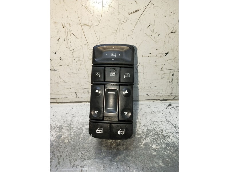 Recambio de mando elevalunas delantero izquierdo para opel vectra c berlina 3.0 v6 cdti cat (z 30 dt / ldh) referencia OEM IAM 1