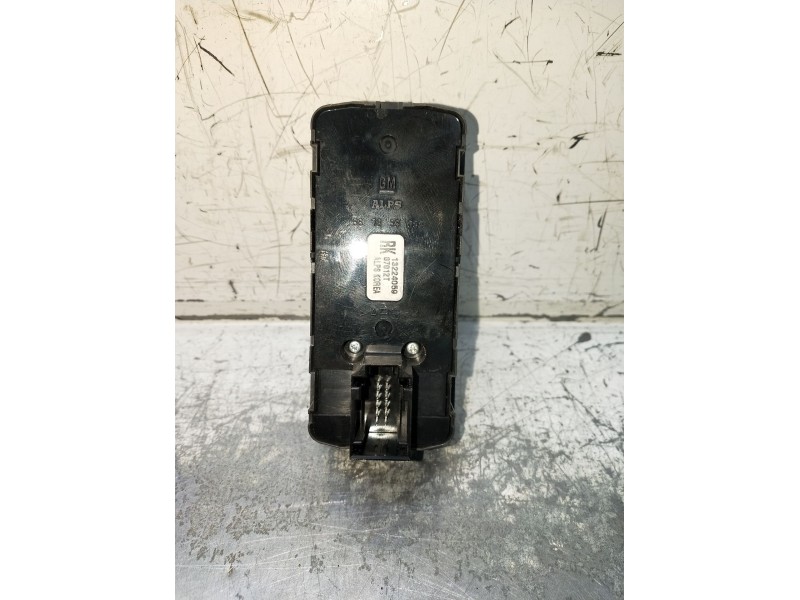 Recambio de mando elevalunas delantero izquierdo para opel vectra c berlina 3.0 v6 cdti cat (z 30 dt / ldh) referencia OEM IAM 1