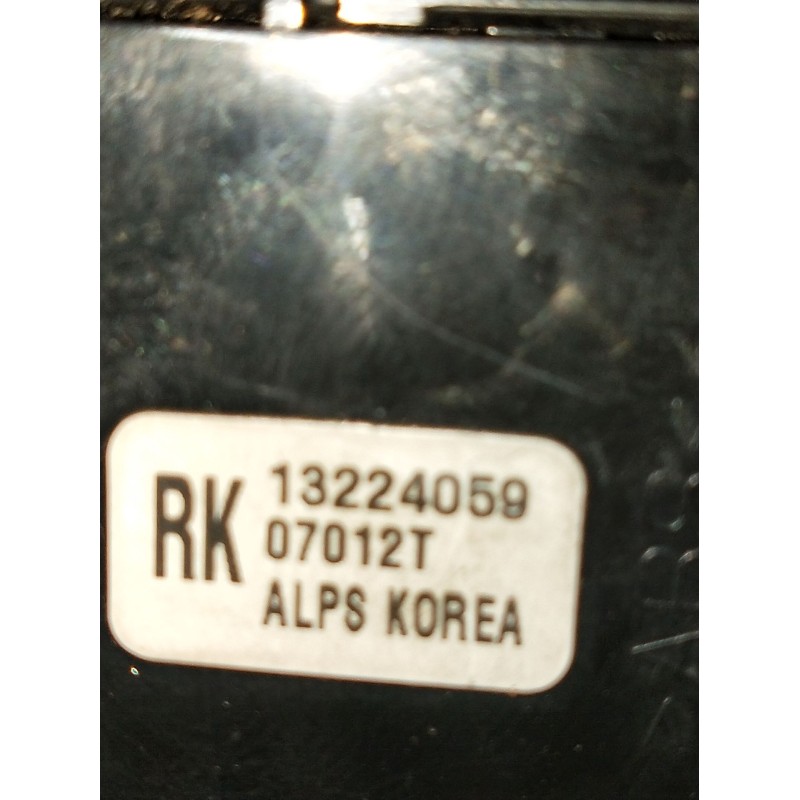 Recambio de mando elevalunas delantero izquierdo para opel vectra c berlina 3.0 v6 cdti cat (z 30 dt / ldh) referencia OEM IAM 1