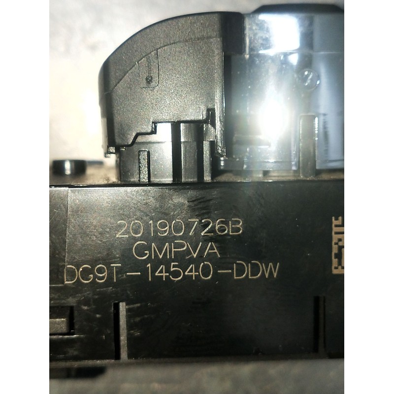 Recambio de mando elevalunas delantero izquierdo para ford mondeo v sedán (cd) 2.0 hybrid referencia OEM IAM 20190726B DG9T14540