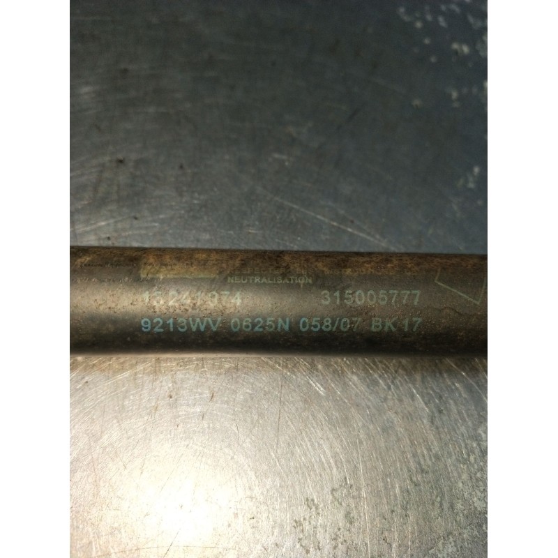 Recambio de amortiguadores maletero / porton para opel vectra c berlina 3.0 v6 cdti cat (z 30 dt / ldh) referencia OEM IAM 13241