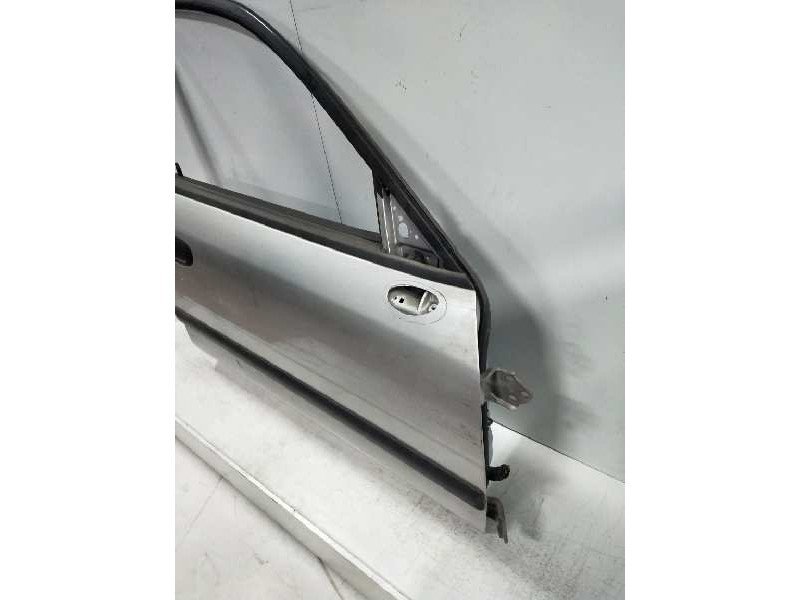 Recambio de puerta delantera derecha para mitsubishi carisma berlina 4 (da0) 1.9 di-d cat referencia OEM IAM   