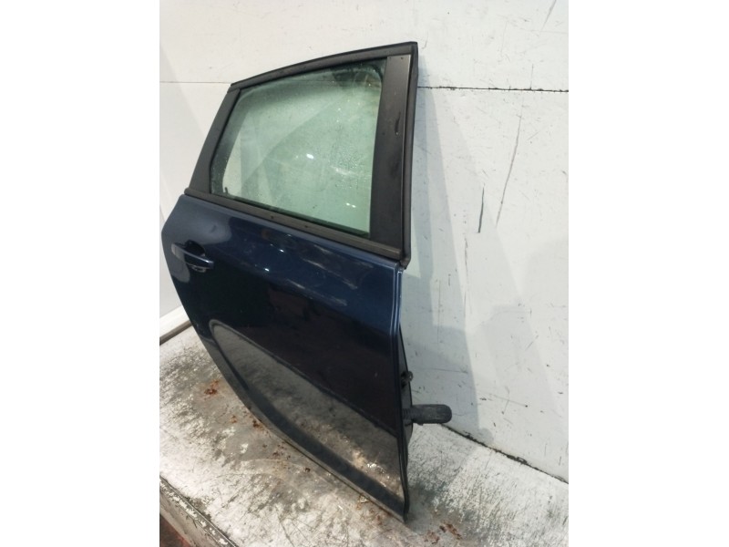 Recambio de puerta trasera derecha para opel astra j lim. cosmo referencia OEM IAM  5P 