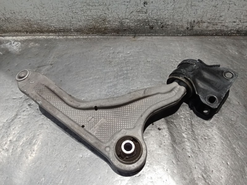 Recambio de brazo suspension inferior delantero izquierdo para ford mondeo v sedán (cd) 2.0 hybrid referencia OEM IAM   