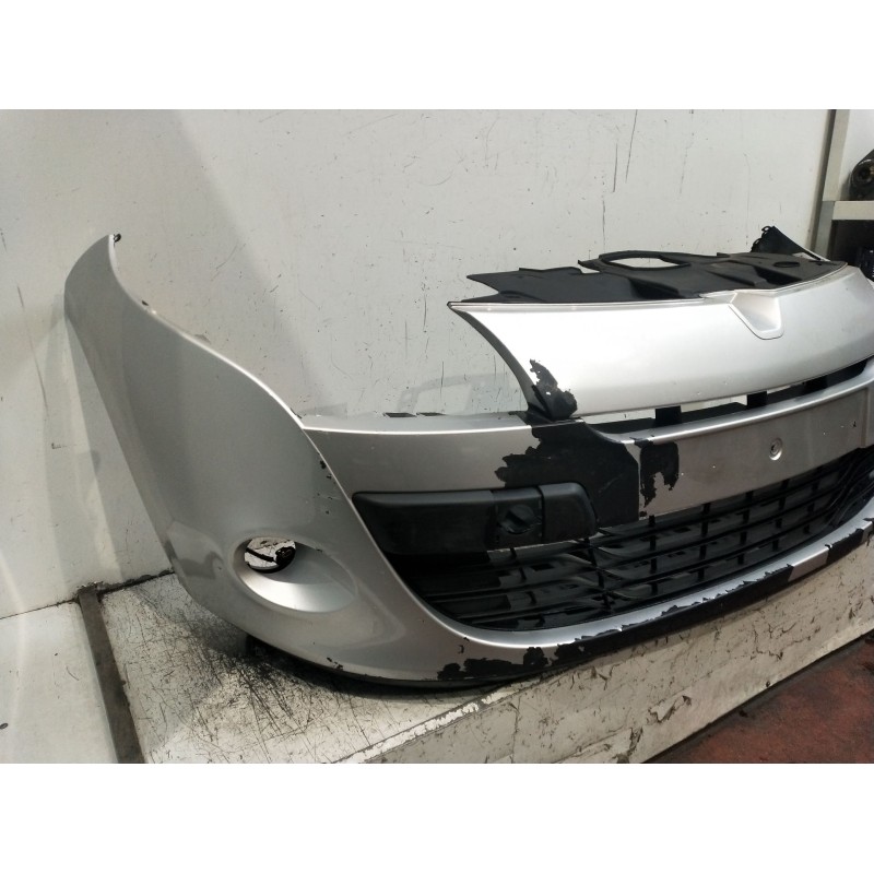 Recambio de paragolpes delantero para renault megane iii hatchback (bz0/1_, b3_) 1.9 dci (bz0n, bz0j) referencia OEM IAM  VER FO
