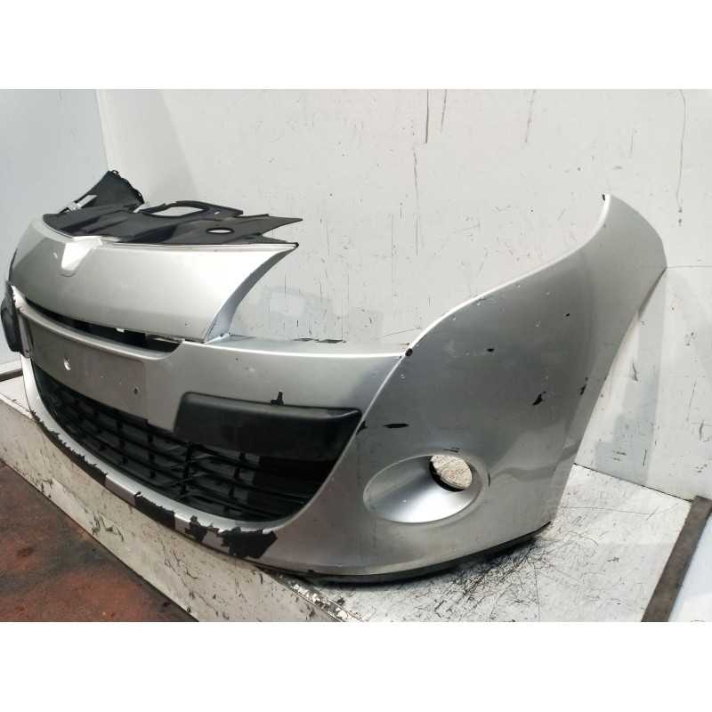 Recambio de paragolpes delantero para renault megane iii hatchback (bz0/1_, b3_) 1.9 dci (bz0n, bz0j) referencia OEM IAM  VER FO