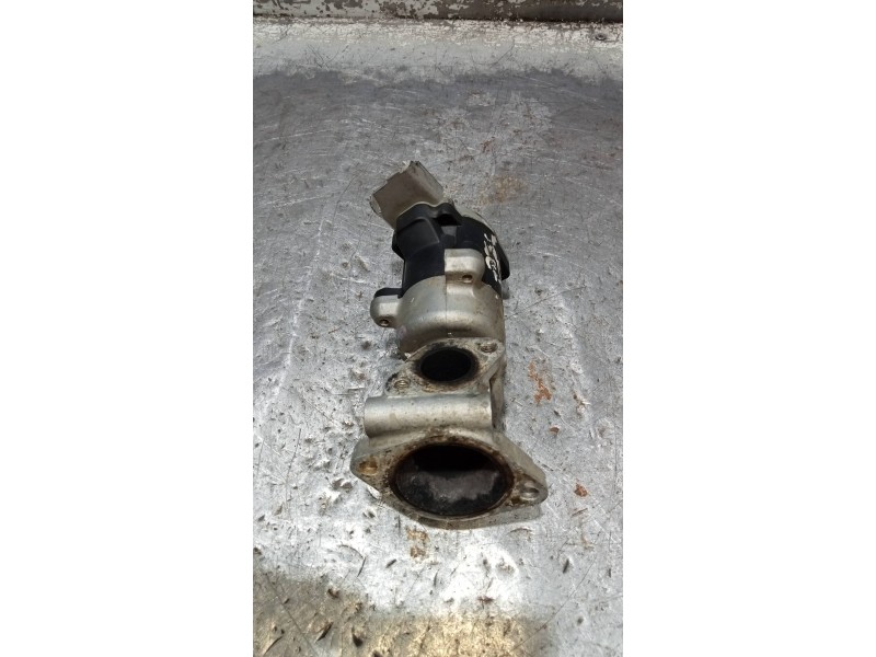 Recambio de valvula egr para land rover discovery v6 td s referencia OEM IAM 4R809D475B  