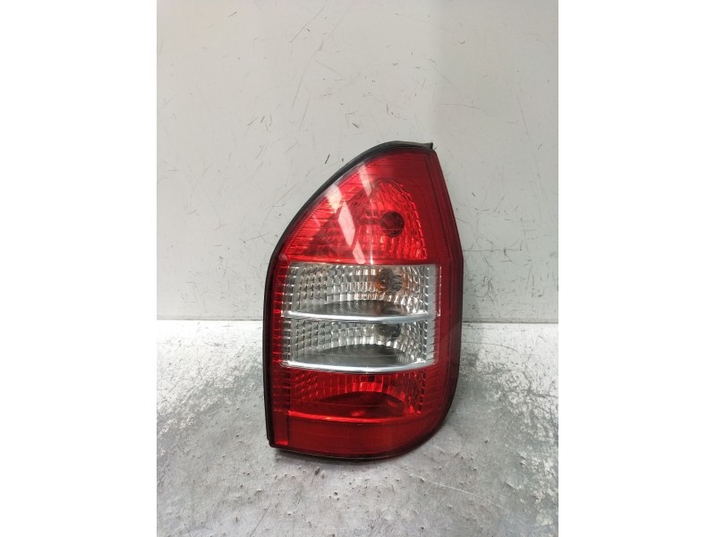 Recambio de piloto trasero derecho para opel zafira a monospace (t98) 2.0 dti 16v (f75) referencia OEM IAM  VER FOTOS 