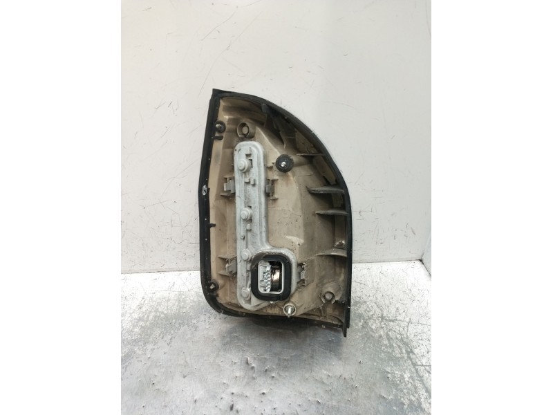 Recambio de piloto trasero derecho para opel zafira a monospace (t98) 2.0 dti 16v (f75) referencia OEM IAM  VER FOTOS 