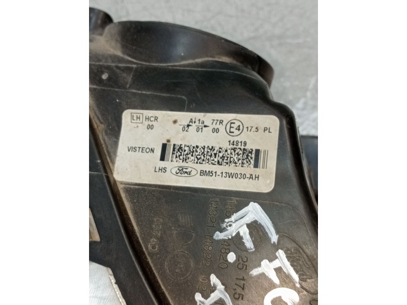 Recambio de faro izquierdo para ford focus iii sedán 1.6 ecoboost referencia OEM IAM BM5113W030AH  