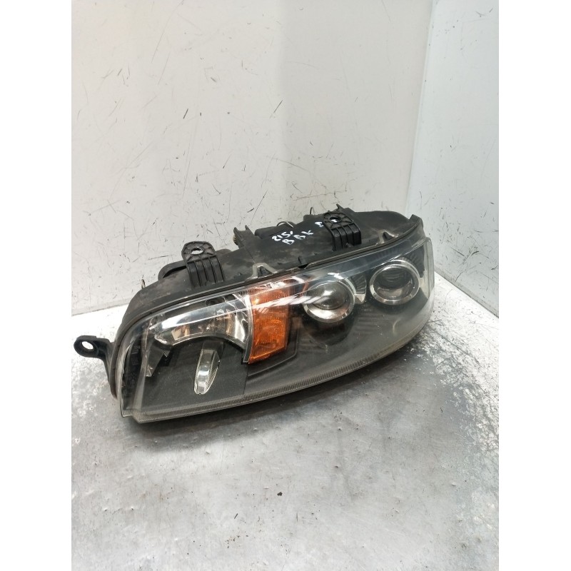 Recambio de faro izquierdo para fiat punto (188_) 1.9 jtd 80 (188.237, .257, .337, .357) referencia OEM IAM   